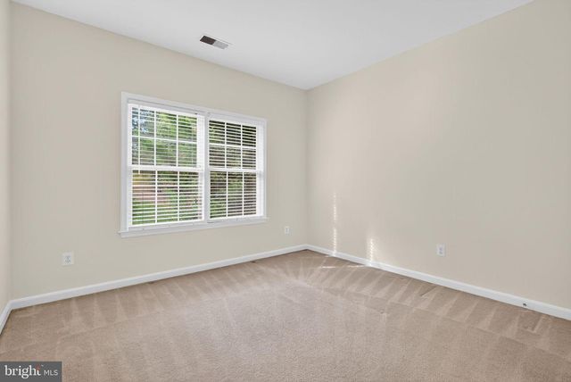 44021 RIVERPOINT DR, Leesburg, VA 20176