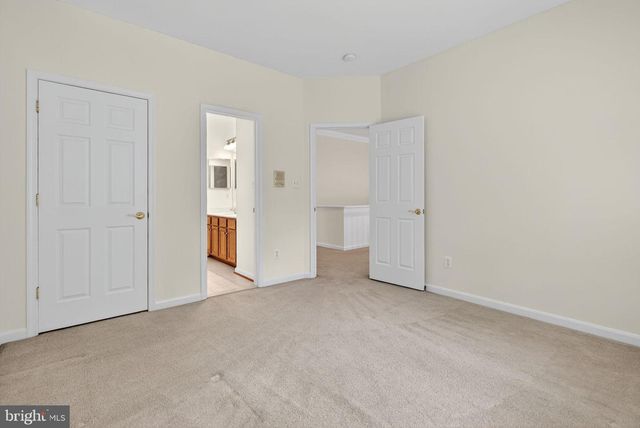 44021 RIVERPOINT DR, Leesburg, VA 20176