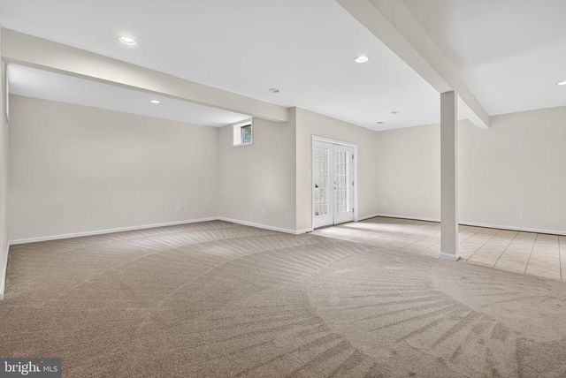 44021 RIVERPOINT DR, Leesburg, VA 20176