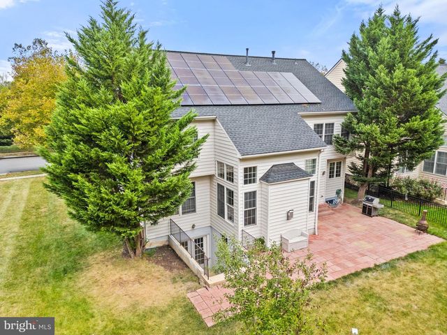 44021 RIVERPOINT DR, Leesburg, VA 20176