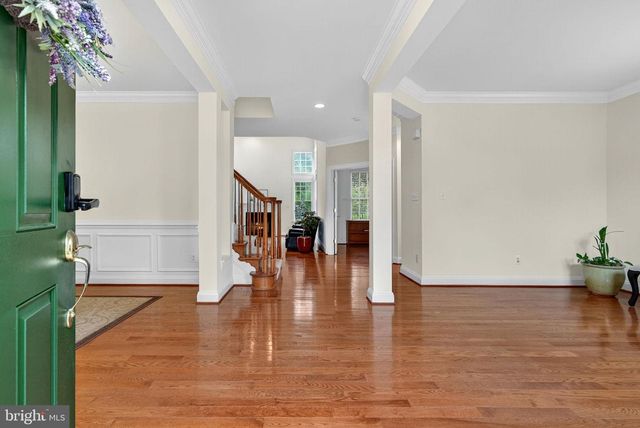 44021 RIVERPOINT DR, Leesburg, VA 20176