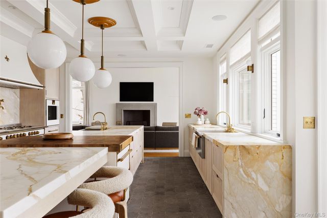 217 Hommocks Road, Larchmont, NY 10538