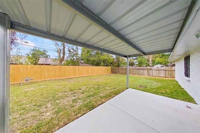 4002 Prudence Drive, Houston, TX 77045