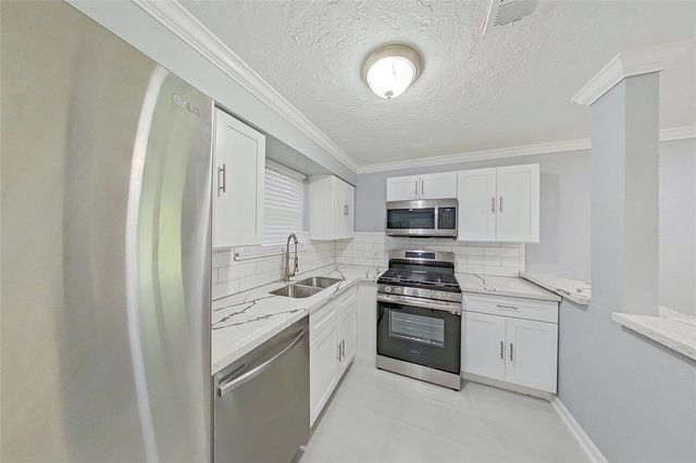 4002 Prudence Drive, Houston, TX 77045