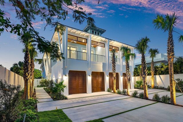 909 Bond Way, Delray Beach, FL 33483
