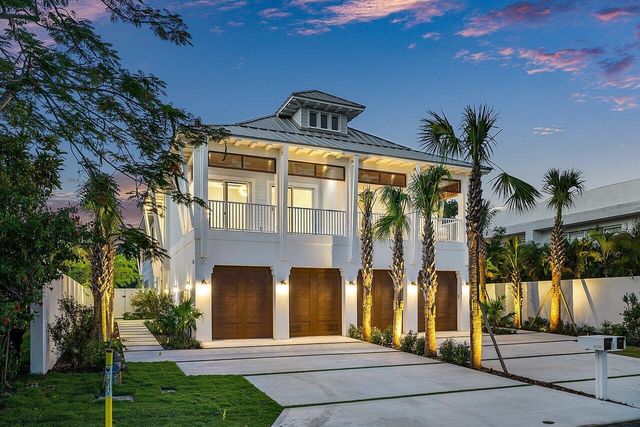 909 Bond Way, Delray Beach, FL 33483