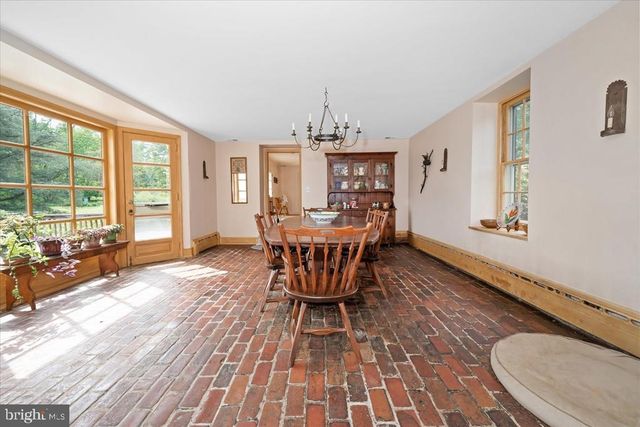 818 BURROWS RUN RD, Chadds Ford, PA 19317