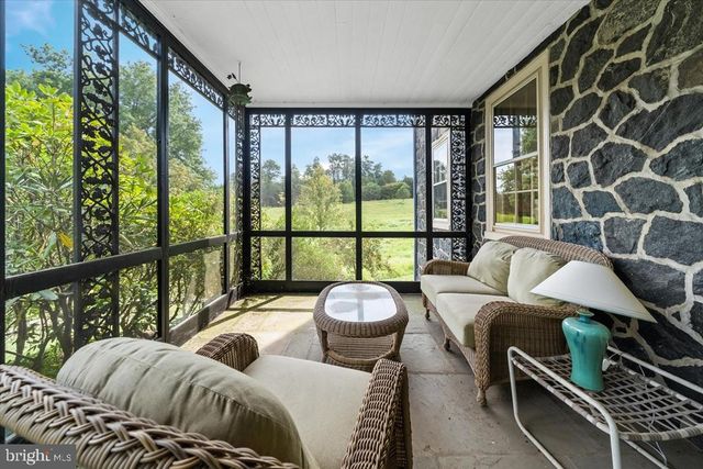 818 BURROWS RUN RD, Chadds Ford, PA 19317