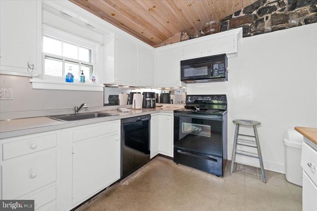 818 BURROWS RUN RD, Chadds Ford, PA 19317