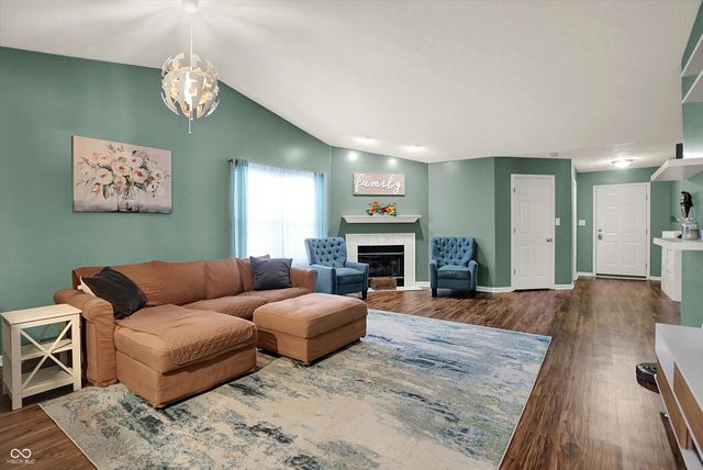 10860 Vanguard Lane, Indianapolis, IN 46234