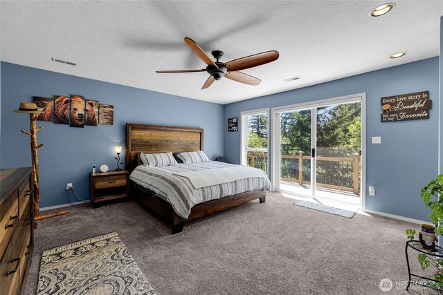 15212 NE Winsor Drive, Brush Prairie, WA 98606