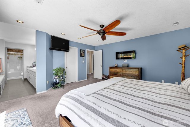 15212 NE Winsor Drive, Brush Prairie, WA 98606