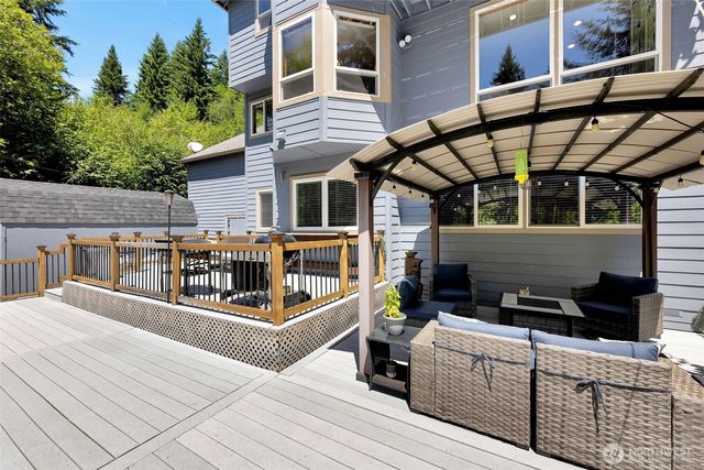 15212 NE Winsor Drive, Brush Prairie, WA 98606