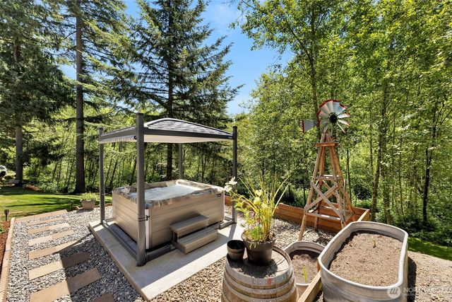 15212 NE Winsor Drive, Brush Prairie, WA 98606
