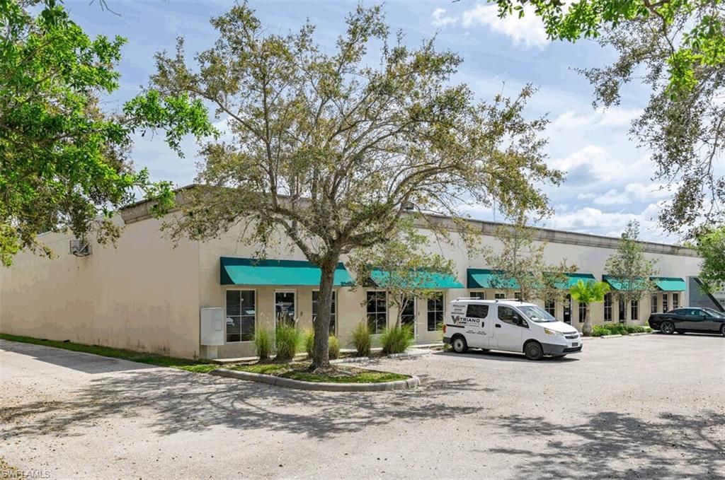 1076 Business LN # 1, NAPLES, FL 34110 — photo 2