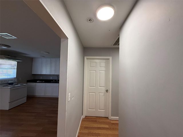 9307 Coffee Street, Houston, TX 77033