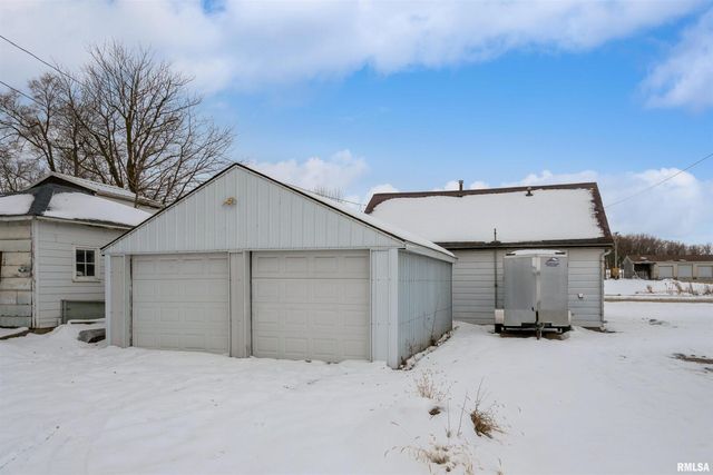 2207 4TH Street, Fulton, IL 61252