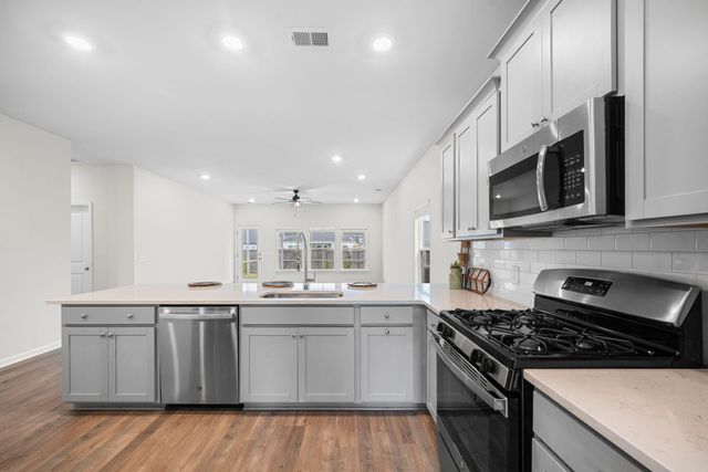 111 Haverhill Street, Summerville, SC 29486