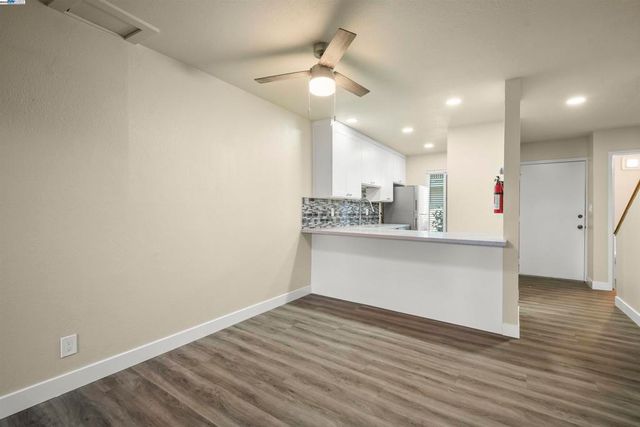 1001 Murrieta Blvd 4, Livermore, CA 94550