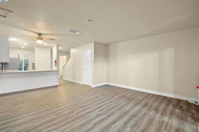 1001 Murrieta Blvd 4, Livermore, CA 94550