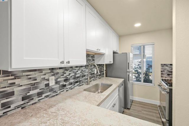 1001 Murrieta Blvd 4, Livermore, CA 94550