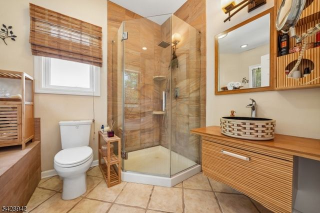 50 Newbrook Ln, Springfield Twp., NJ 07081