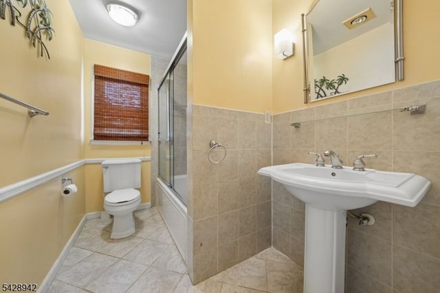 50 Newbrook Ln, Springfield Twp., NJ 07081