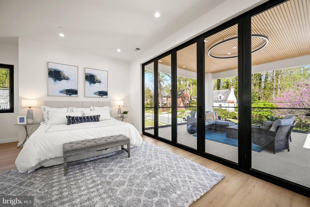 Image 56 of property listing at 8908 MOHAWK LN, Bethesda, MD 20817