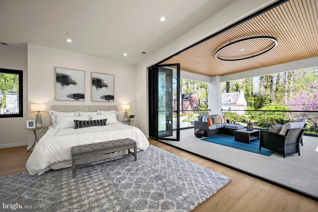 Image 57 of property listing at 8908 MOHAWK LN, Bethesda, MD 20817