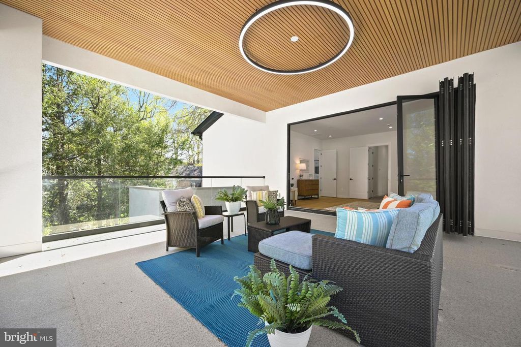 Image 61 of property listing at 8908 MOHAWK LN, Bethesda, MD 20817