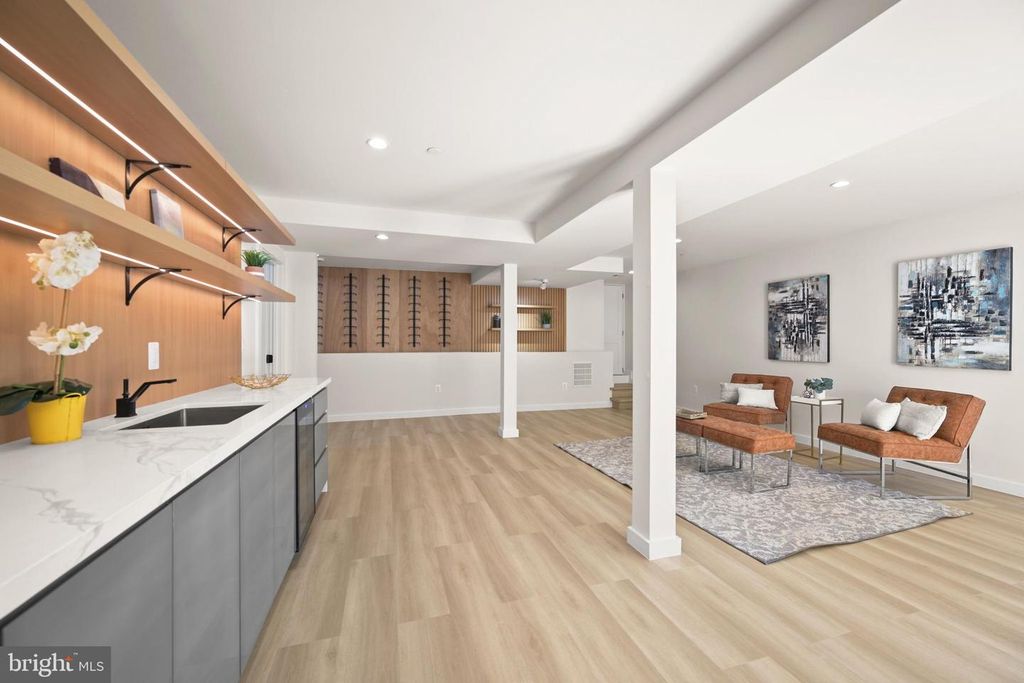 Image 85 of property listing at 8908 MOHAWK LN, Bethesda, MD 20817