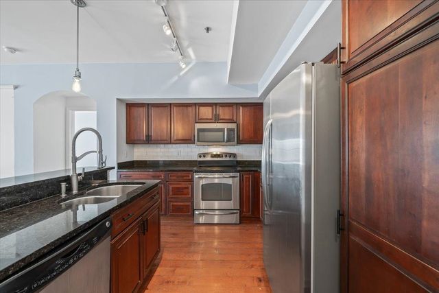 665 Tennessee St Apt 301, Memphis, TN 38103