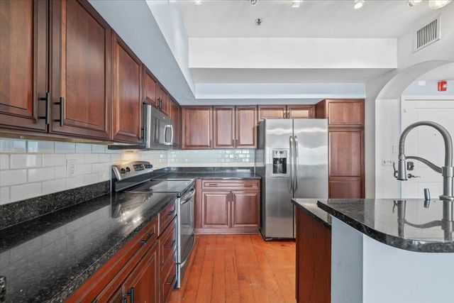 665 Tennessee St Apt 301, Memphis, TN 38103