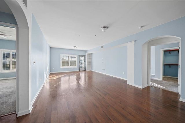 665 Tennessee St Apt 301, Memphis, TN 38103