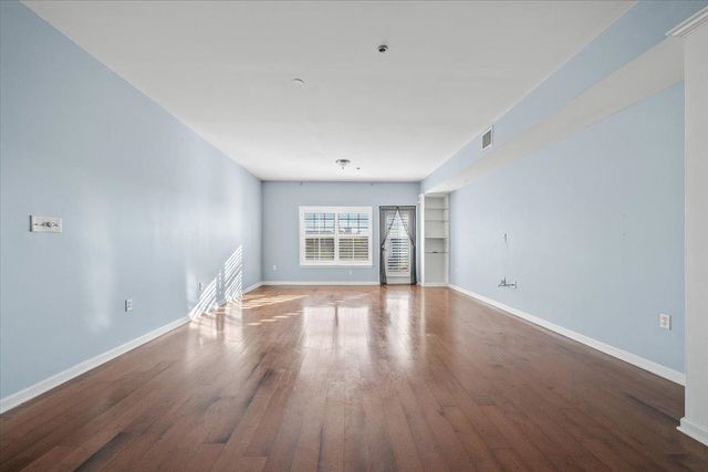 665 Tennessee St Apt 301, Memphis, TN 38103