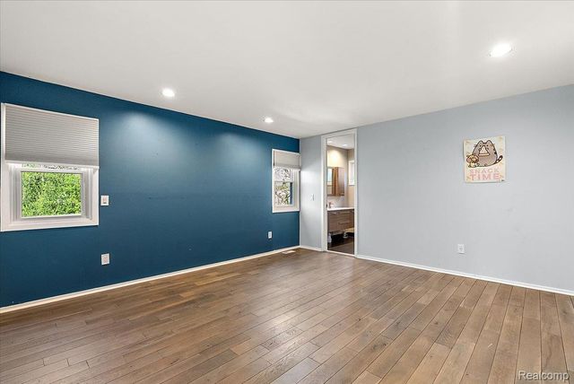 3830 Columbia Drive, Bloomfield Hills, MI 48302