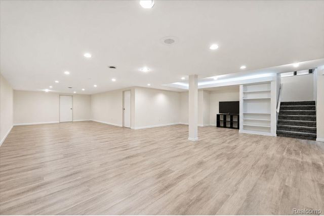 3830 Columbia Drive, Bloomfield Hills, MI 48302