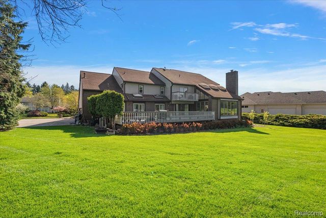 3830 Columbia Drive, Bloomfield Hills, MI 48302