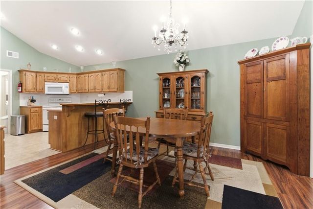 15193 S GREENWOOD Street 2602, Olathe, KS 66062