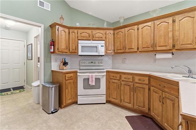 15193 S GREENWOOD Street 2602, Olathe, KS 66062