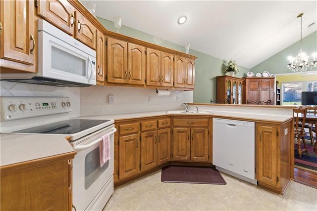 15193 S GREENWOOD Street 2602, Olathe, KS 66062