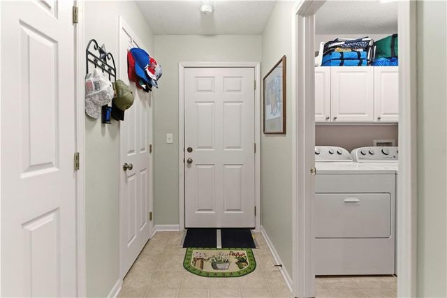 15193 S GREENWOOD Street 2602, Olathe, KS 66062