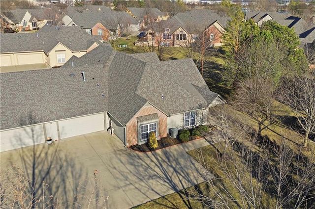 15193 S GREENWOOD Street 2602, Olathe, KS 66062