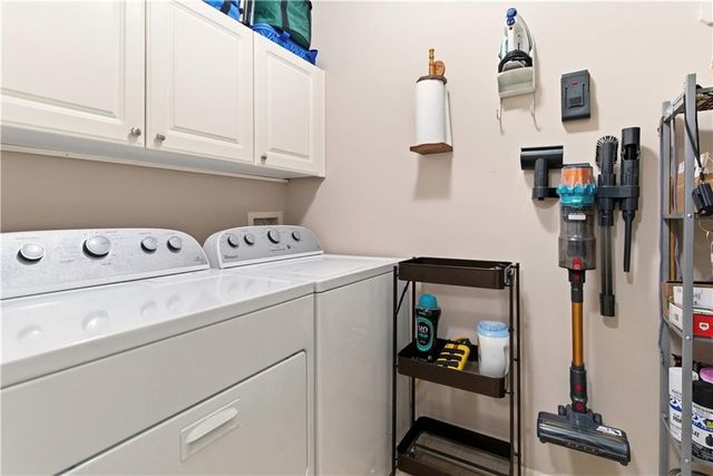 15193 S GREENWOOD Street 2602, Olathe, KS 66062