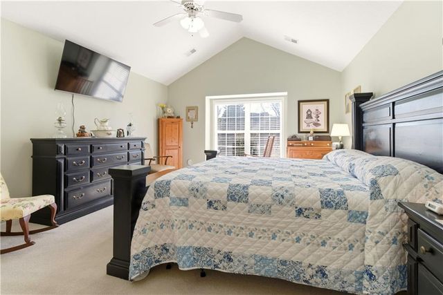 15193 S GREENWOOD Street 2602, Olathe, KS 66062