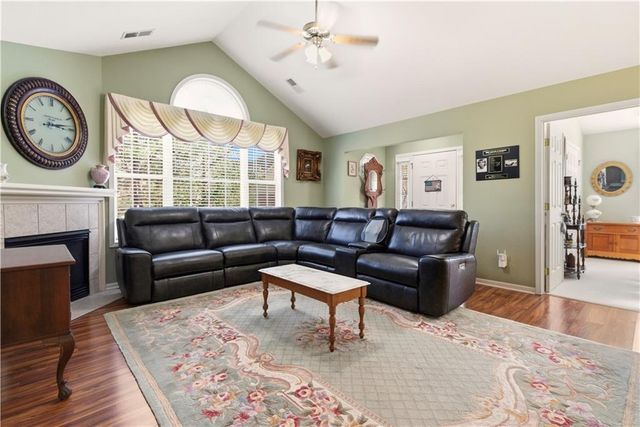 15193 S GREENWOOD Street 2602, Olathe, KS 66062