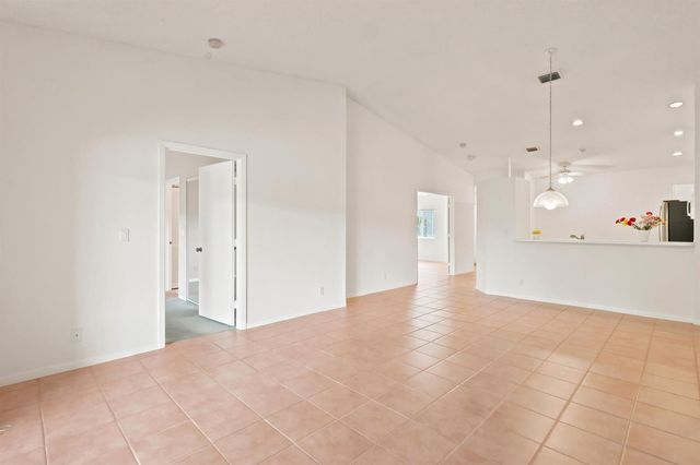 10432 Lake Vista Circle, Boca Raton, FL 33498