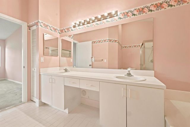 10432 Lake Vista Circle, Boca Raton, FL 33498