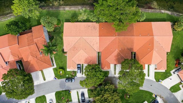 10432 Lake Vista Circle, Boca Raton, FL 33498