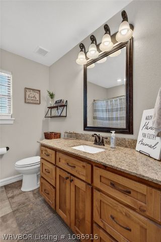 1620 N River Road, Lavaca, AR 72941